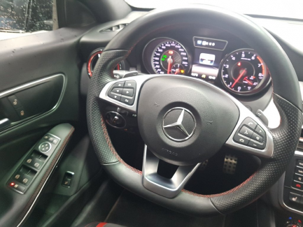 Zdjęcie przedmiotu: Mercedes-benz Cla