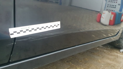 Zdjęcie przedmiotu: Toyota Prius 1.8 HSD Premium