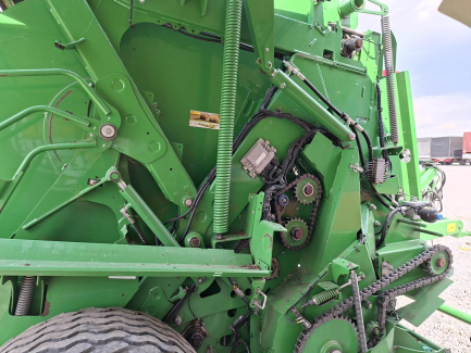 Zdjęcie przedmiotu: Прес-підбирач JOHN DEERE V451HR
