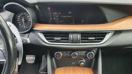 Zdjęcie przedmiotu: ALFA ROMEO Stelvio 2.0 Turbo First Edition Q4 aut