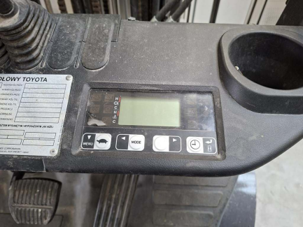 Zdjęcie przedmiotu: Toyota 02-8FGF18 forklift