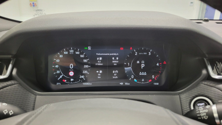 Zdjęcie przedmiotu: Range Rover Velar 2.0 D200 mHEV R-Dynamic S