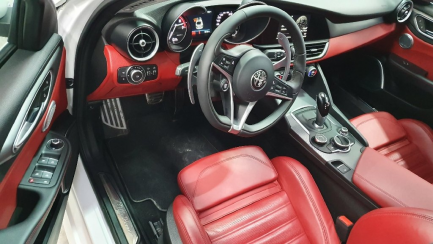 Zdjęcie przedmiotu: ALFA ROMEO GIULIA sedan 2.0 Turbo Veloce Q4 aut