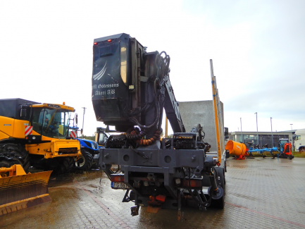Zdjęcie przedmiotu: AUCTION OF THE DAY Volvo FH 16 700 6x4 Globetrotter Euro 5 with BERGS FOGEN timber body with JONSERED 1080 crane