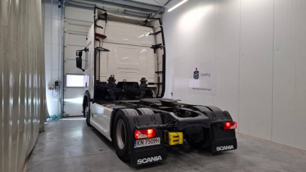 Zdjęcie przedmiotu: SCANIA R460 Super E6 18.0t 4x2 NA Highline