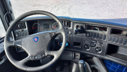 Zdjęcie przedmiotu: SCANIA R380 E5 19.0t LA 4x2MNA Top.