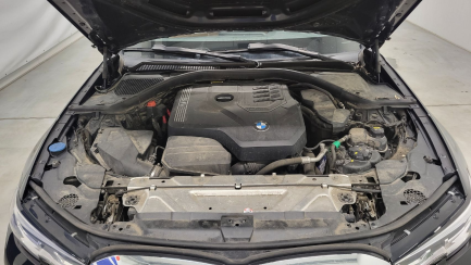 Zdjęcie przedmiotu: BMW 330i Luxury Line aut