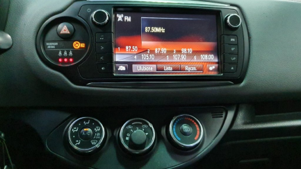 Zdjęcie przedmiotu: Toyota Yaris Hatchback 1.0 Premium