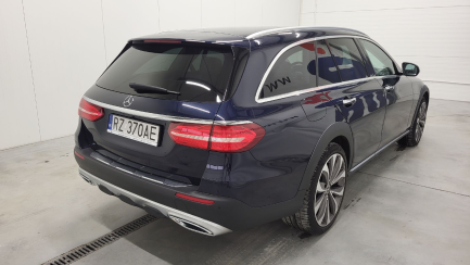 Zdjęcie przedmiotu: Mercedes-Benz E 220 d 4-Matic All-Terrain