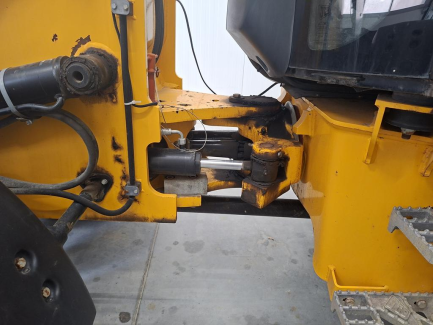 Zdjęcie przedmiotu: Przegubowa ładowarka kołowa JCB 409 T4