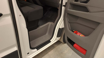 Zdjęcie przedmiotu: MAN TGE 3.180 L5H3 (16.4) E6 3.5t