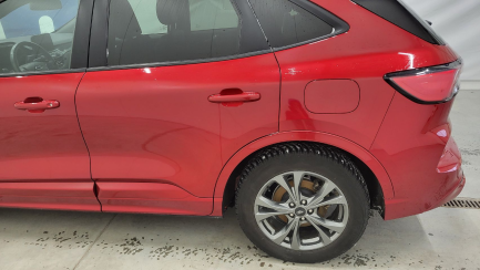 Zdjęcie przedmiotu: Ford Kuga 2.5 FHEV FWD ST-Line X Incorrect entry of engine power in the registration certificate