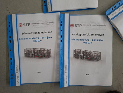 Zdjęcie przedmiotu: Linia montażowo-pakująca STP Adam Sawicki Tomasz Jakuszewski s.c. LLVS-2 przeznaczona do automatycznego umieszczania zestawu żar&oacute;wek wewnątrz kapsuły z tworzywa sztucznego