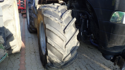 Zdjęcie przedmiotu: CASE Magnum 340 NFC farm tractor