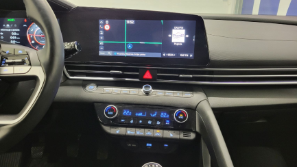 Zdjęcie przedmiotu: Hyundai Elantra 1.6 Smart