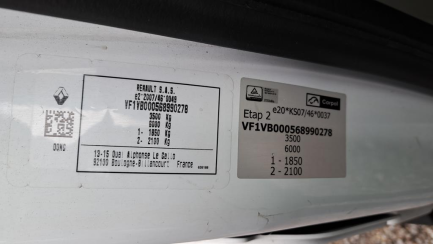 Zdjęcie przedmiotu: Renault Master FWD 2.3 dCi L3H1 Pack Clim S&S+E E6 3.5t