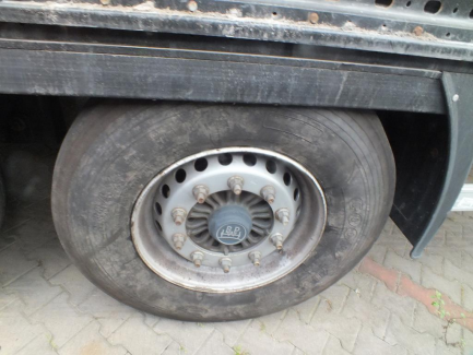 Zdjęcie przedmiotu: KAESSBOHRER MAXIMA Curtain trailer