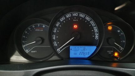 Zdjęcie przedmiotu: Toyota Auris 1.33 VVT-i Active