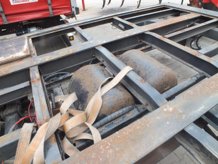 Zdjęcie przedmiotu: Box and curtain trailer with central axles WIELTON PC2