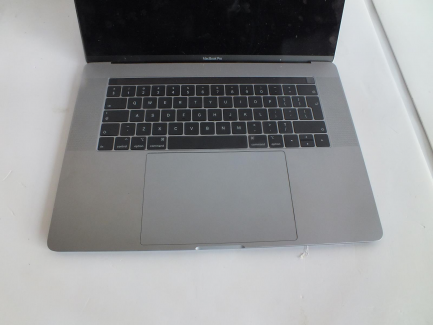 Zdjęcie przedmiotu: LAPTOP APPLE MAC BOOK PRO 15