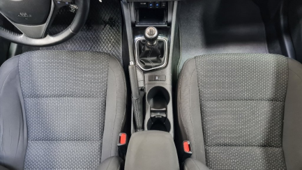 Zdjęcie przedmiotu: Toyota Corolla sedan 1.6 Comfort