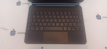 Zdjęcie przedmiotu: Apple iPad Pro 11" Tablet Wi-Fi 256GB - Space Gray Manufacturing Code: MXDC2FD/A + Apple Magic Keyboard for 11" iPad Pro (2nd Generation) Manufacturing Code: MXQT2Z/A