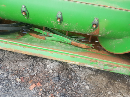 Zdjęcie przedmiotu: Kombajn Zbożowy John Deere W 330 Z HEDEREM I STOŁEM DO RZEPAKU