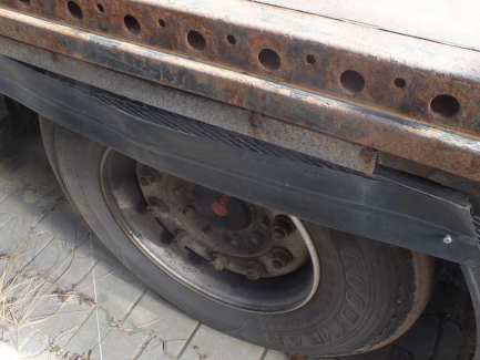 Zdjęcie przedmiotu: Original price PLN 22 000 NET KRONE SD Curtain trailer