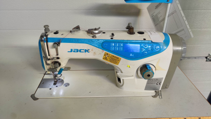 Zdjęcie przedmiotu: JACK A4 lockstitch sewing machine