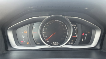 Zdjęcie przedmiotu: Volvo V60 T2 momentum aut
