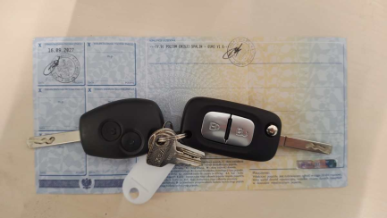 Zdjęcie przedmiotu: Renault Master FWD 2.3 dCi E6 3.5t L3H1 Extra S&S+E