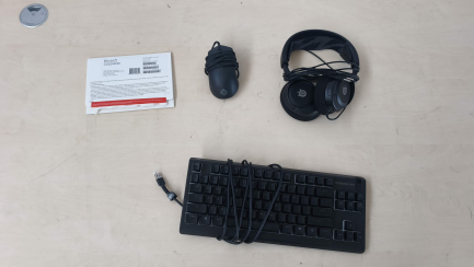 Zdjęcie przedmiotu: Zestaw komputerowy: Komputer stacjonarny Intel Core i5-12400F, RTX 5060, 32GB, 2TB M2, WIN 11 Pro + Monitor LED 27" AOC 27G4X + Słuchawki + Klawiatura  + Myszka 