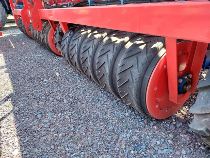 Zdjęcie przedmiotu: Urządzenie do nasadzeń FERRARI TRAPIANTATRICE FX M. S 12SL/2