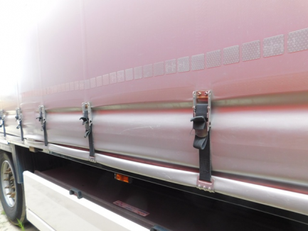 Zdjęcie przedmiotu: KRONE SD Curtain semitrailer