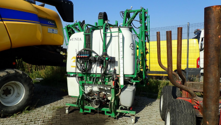 Zdjęcie przedmiotu: Tractor mounted sprayer Agromet Pilmet Sp z o.o. REX 1215