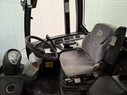 Zdjęcie przedmiotu: Ładowarka teleskopowa JCB TM 220