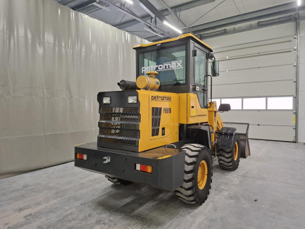 Zdjęcie przedmiotu: Ładowarka kołowa przegubowa PETROMAX PM 916