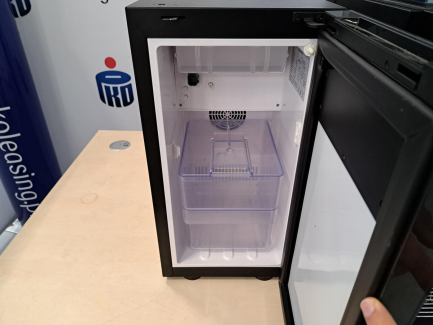 Zdjęcie przedmiotu: Кавоварка під тиском FRESCO X580C + холодильник MILK COOLER C5