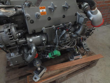 Zdjęcie przedmiotu: YANMAR yacht engine with YANMAR Y4LHA Y4LHA equipment - STP