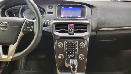 Zdjęcie przedmiotu: Volvo V40 Cross Country T3 Drive-E Summum aut