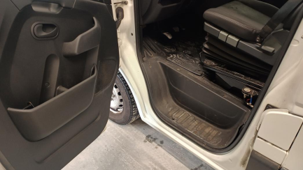 Zdjęcie przedmiotu: RENAULT/CARPOL MASTER FWD 2.3 dCi E6 3.5t L3H1 Pack Clim S&S+E