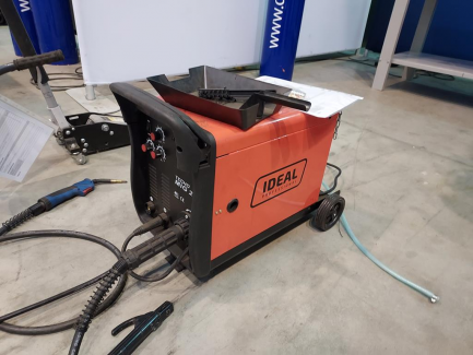 Zdjęcie przedmiotu: Workshop equipment set