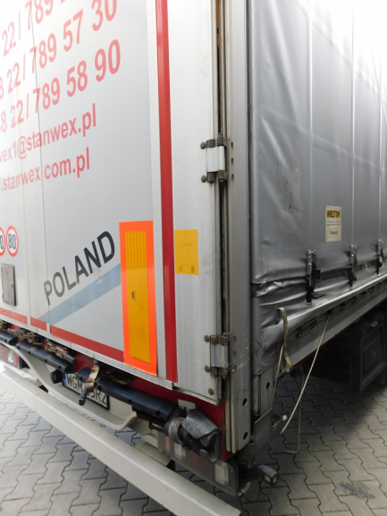 Zdjęcie przedmiotu: AUCTION OF THE DAY WIELTON NS3K Curtain trailer