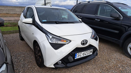 Zdjęcie przedmiotu: Toyota Aygo 1.0 E6 x-play Aut.
