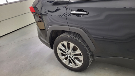 Zdjęcie przedmiotu: Toyota RAV4 2.5 Hybrid Executive 4x4