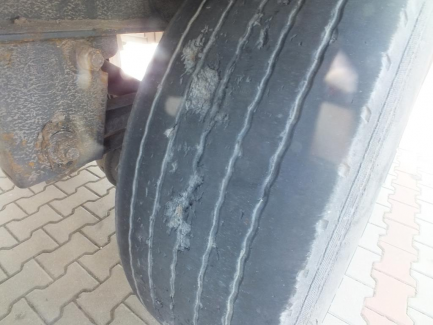 Zdjęcie przedmiotu: KRONE SD Curtain trailer