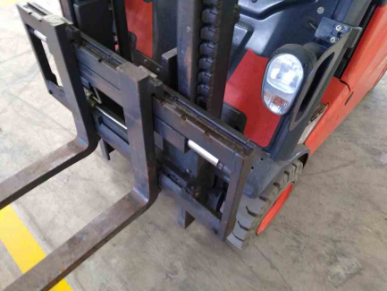 Zdjęcie przedmiotu: Electric pallet truck FENWICK-LINDE E16PH-01