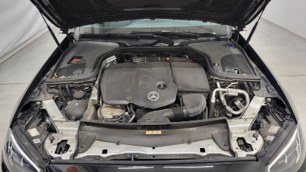 Zdjęcie przedmiotu: Mercedes-Benz E 220 d 4-Matic AMG/Avantgarde