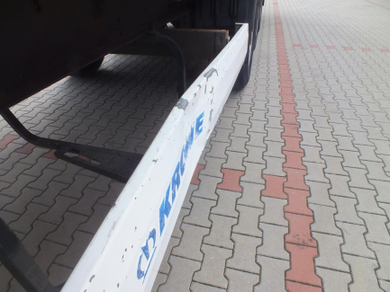 Zdjęcie przedmiotu: KRONE SD Curtain trailer