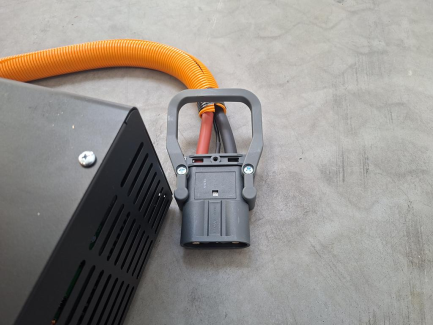 Zdjęcie przedmiotu: W&oacute;zek paletowy elektryczny EP RPL201H
